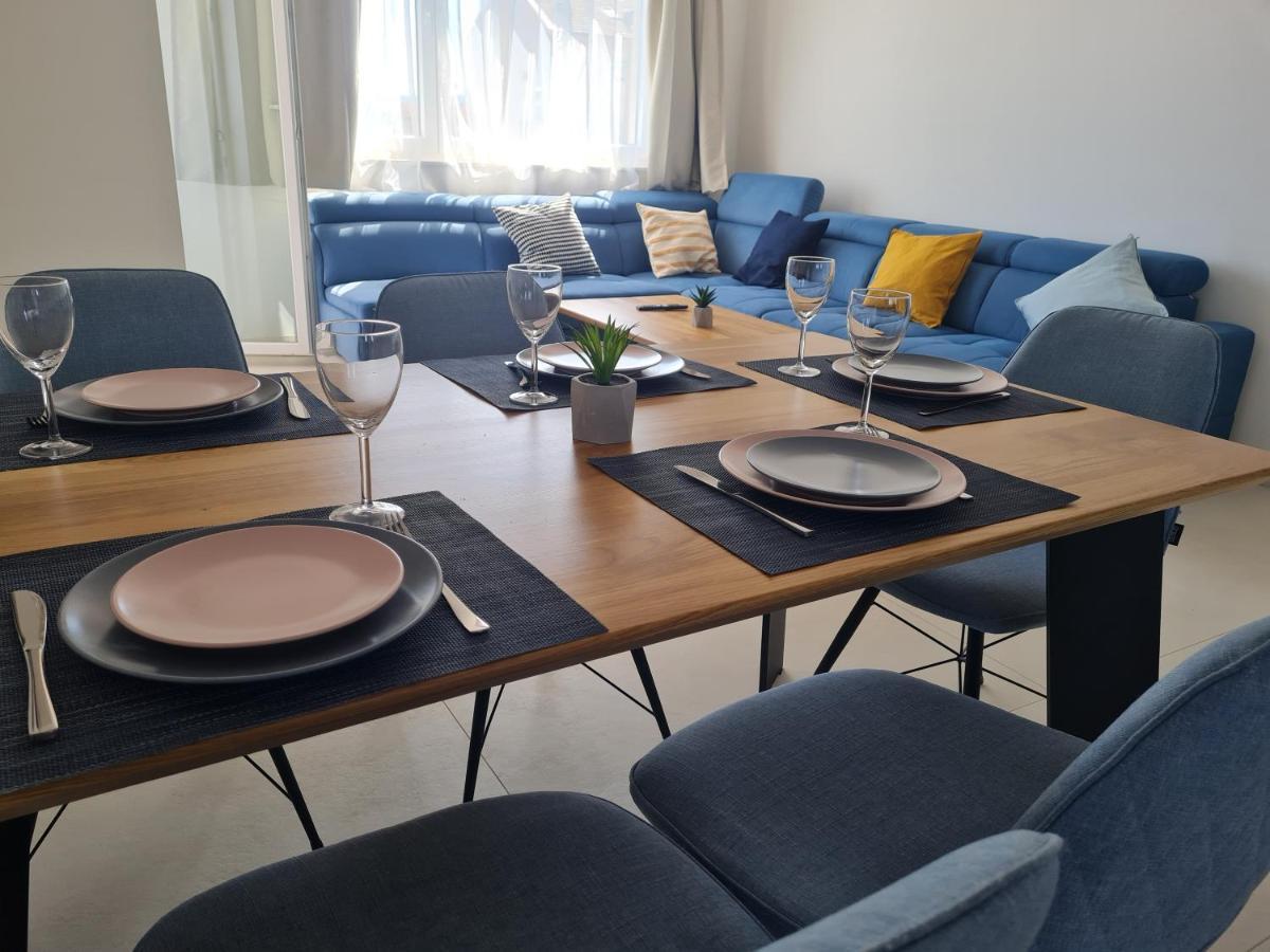 Holiday Apartment Marijana Каштела Экстерьер фото