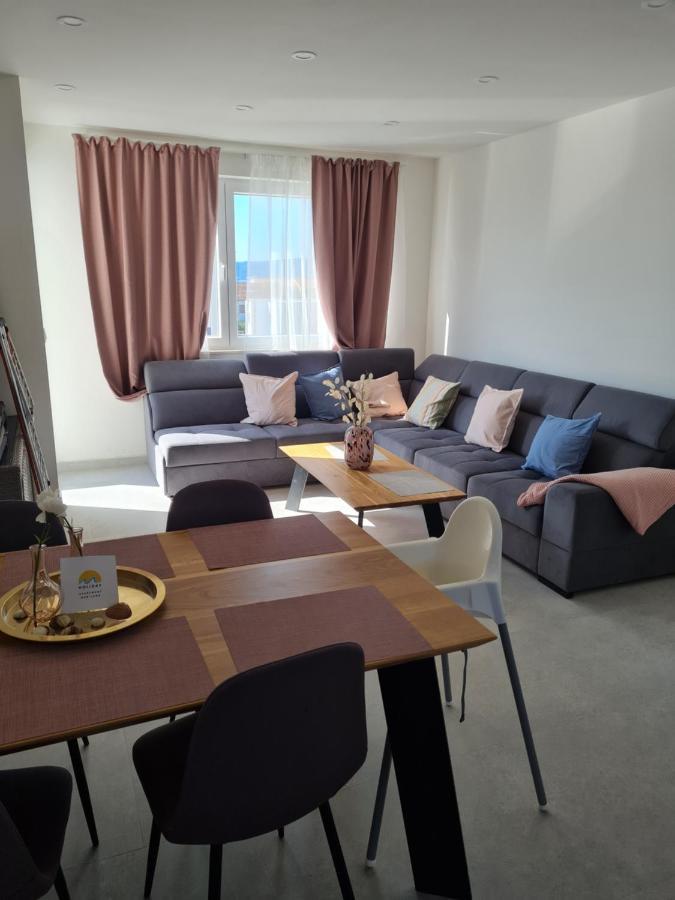 Holiday Apartment Marijana Каштела Экстерьер фото