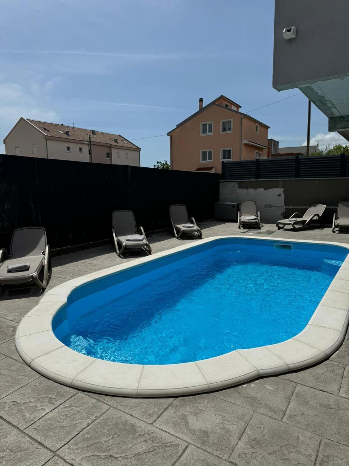 Holiday Apartment Marijana Каштела Экстерьер фото