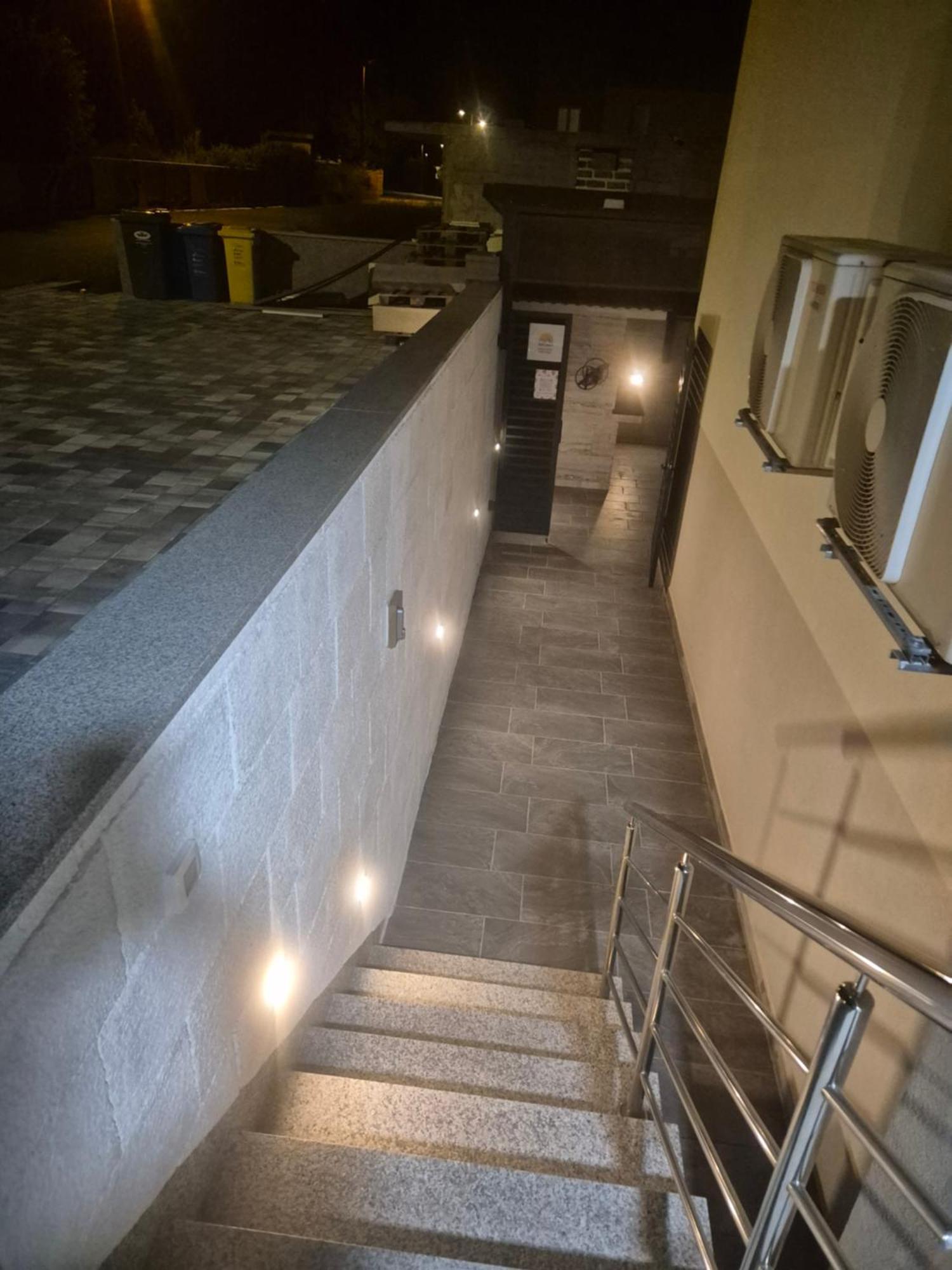 Holiday Apartment Marijana Каштела Экстерьер фото